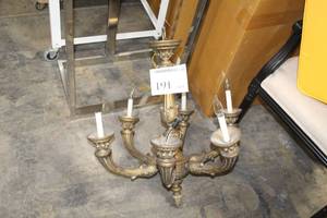 lot 191 image: Chandelier Light Fixture