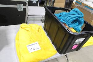 lot 276 image: Lot of (10) Throw Blankets