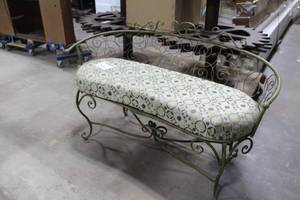 lot 283 image: Metal Outdoor Bench  with Cushion