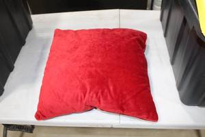 lot 295 image: Lot of (8) Velvet Throw Pillows