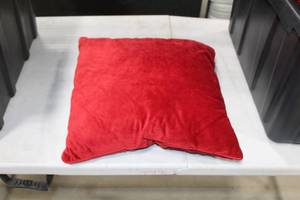 lot 294 image: Lot of (6) Velvet Throw Pillows