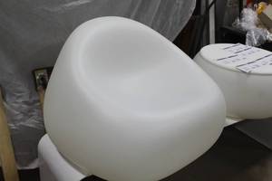 lot 19 image: Plastic Outdoor Chair