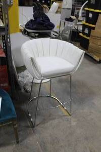 lot 27 image: Leather Chrome Metal Bar Chair