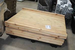 lot 124 image: Lot of (4) Plywood Sheets with Side Reinforcements