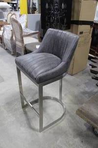lot 42 image: Leather Chrome Metal Bar Chair