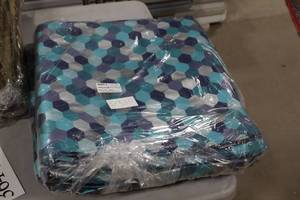 lot 364 image: Lot of (4) Tablecloths 132D