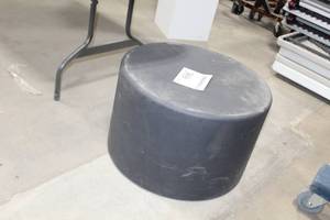 lot 369 image: Plastic Outdoor Ottoman