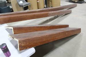 lot 433 image: Lot of (2) Wellwood Contemporary Corners