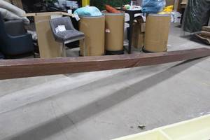 lot 426 image: Lot of (1) Wellwood Contemporary Beam 16Lx8Wx6H