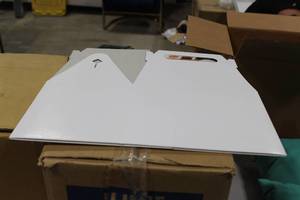lot 472 image: Lot of (100) Uline Gable Boxes (new)