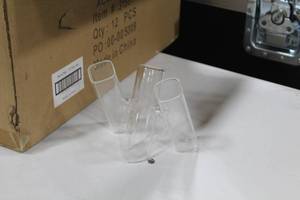 lot 508 image: Lot of (12) Accent Dcor Tri Bud Vases (in box)