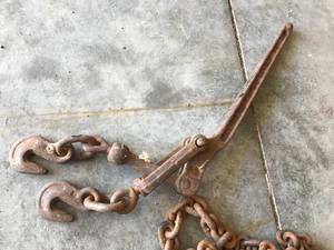 2 Cargo Chains