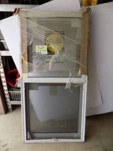 Pella Designer Window WBlind RO 32x62 Vertical Slider