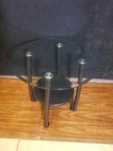 lot 86 image: Contemporary Glass Side Table