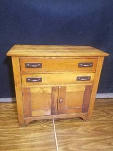 lot 15 image: Fabulous Mission Dresser