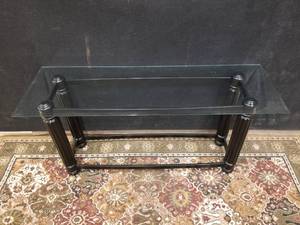 lot 89 image: Chic Glass Top Console Table