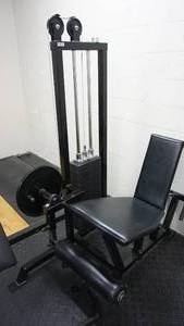 lot 2 image: LEG CURLLEG EXTENSION
