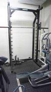 lot 5 image: Samson Weight Rack