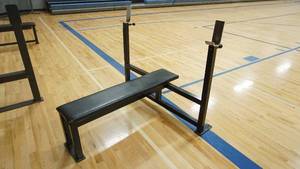 lot 11 image: Weight Lifting Bench