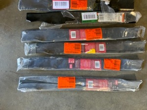 lot 10 image: Assorted Toro & Powercare Lawn Mower Blades. Various Conditions. See Pictures