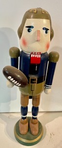 lot 17 image: 3 Nifty Nutcrackers
