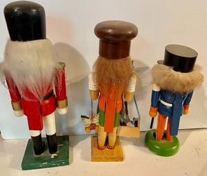 lot 19 image: 3 Nice Nutcrackers