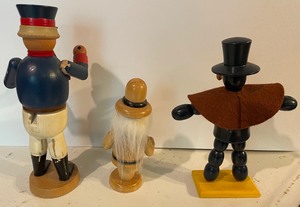 lot 30 image: 2 Stunning Smokers