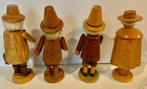 lot 38 image: 4 Wooden Smokers