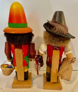 lot 47 image: 2  Christian Ulbrict Holzkunst Nutcrackers