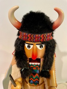 lot 104 image: Steinbach Chief Red Cloud Nutcracker