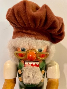 lot 123 image: Holzkunst Christian Ulbricht  Numbered Nutcracker- Signed