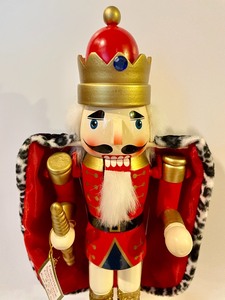lot 139 image: Kiyo & Ko Inc. Musical Nutcracker