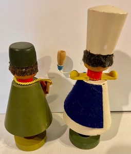 lot 202 image: 2 Smokers from East Germany