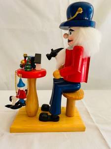 lot 51 image: Adorable Toy Maker Nutcracker