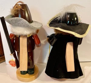 lot 221 image: 2 Steinbach Nutcrackers including The Bavarian (Costume Series)