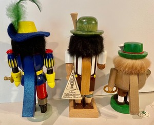 lot 233 image: 3 Erzgebirge Nutcrackers