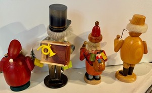 lot 262 image: 4 Stellar Smokers