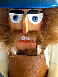 lot 74 image: Original Steinbach Nutcracker- The Village Blacksmith