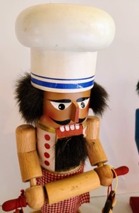lot 159 image: Set of Two Chef Nutcrackers