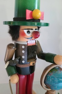 lot 171 image: Set of 2 Christof Columbus Steinbach Nutcrackers