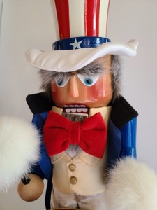 lot 172 image: Patriotic Steinbach Nutcracker