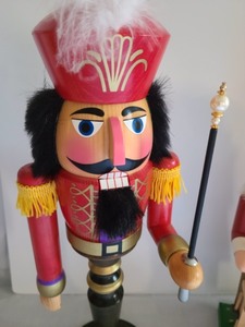lot 189 image: Pair of Fun Nutcrackers