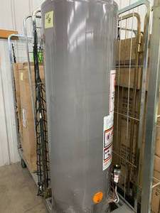 lot 18 image: RICHMOND WATER HEATER