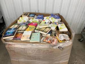 lot 31 image: TOTE FULL OF BOOKS