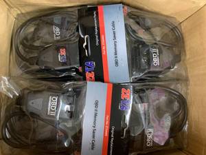 lot 49 image: CASE OF ZETA MEMORY SAVER CABLES