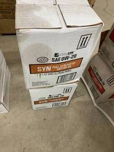 lot 55 image: NEW STP SAE OW-20 OIL