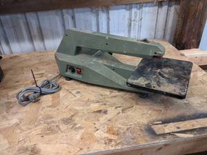 Delta 15 Scroll Saw - Tested and Works