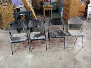 Set of (4) Metal Folding Chairs