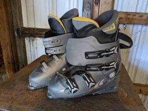 Pair of Salomon Sensifit Performa 6.0 Ski Boots - US Size 13