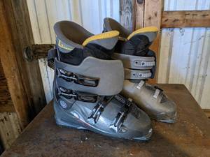 Pair of Salomon Sensifit Performa 6.0 Ski Boots - US Size 13.5